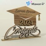 personalized-graduation-sign-stand