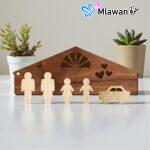 Personalized family key holder