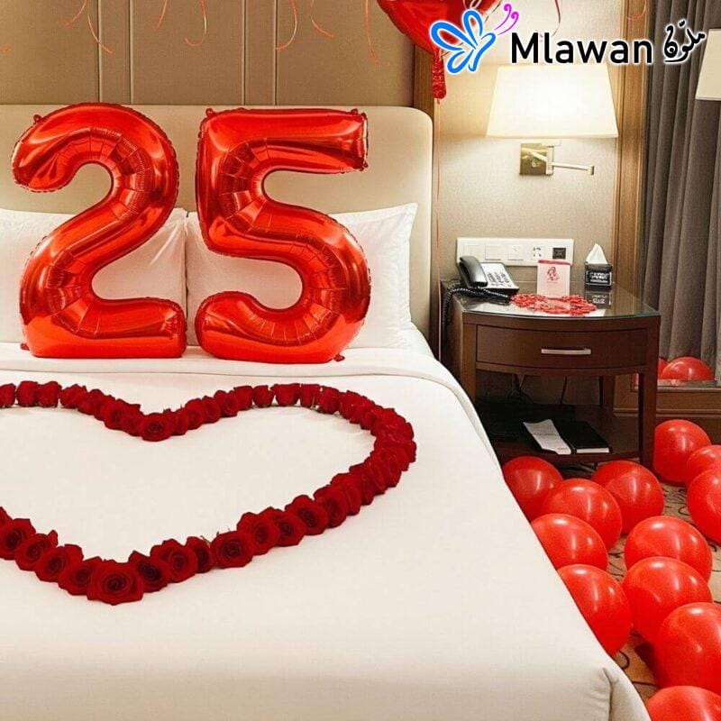 تزيين بالونات حمراء رومانسي احتفالي