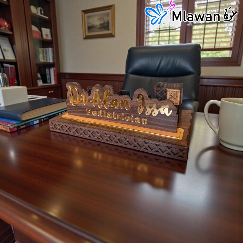 اسم مكتب خشبية مخصصة برمز استجابة سريع