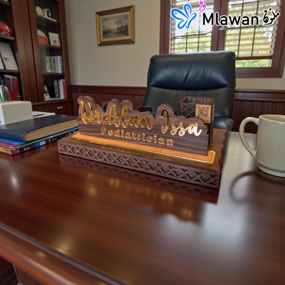 4441-1 (1) Custom wooden desk name plate QR.Mirror acrylic sign desk nameplate.