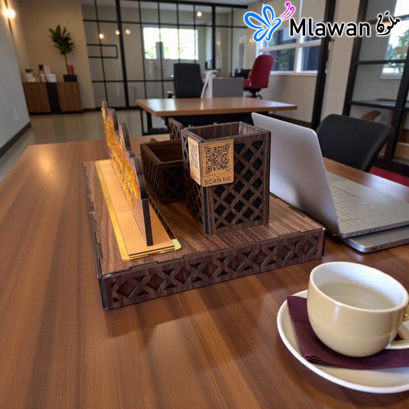 Custom wooden desk QR-code