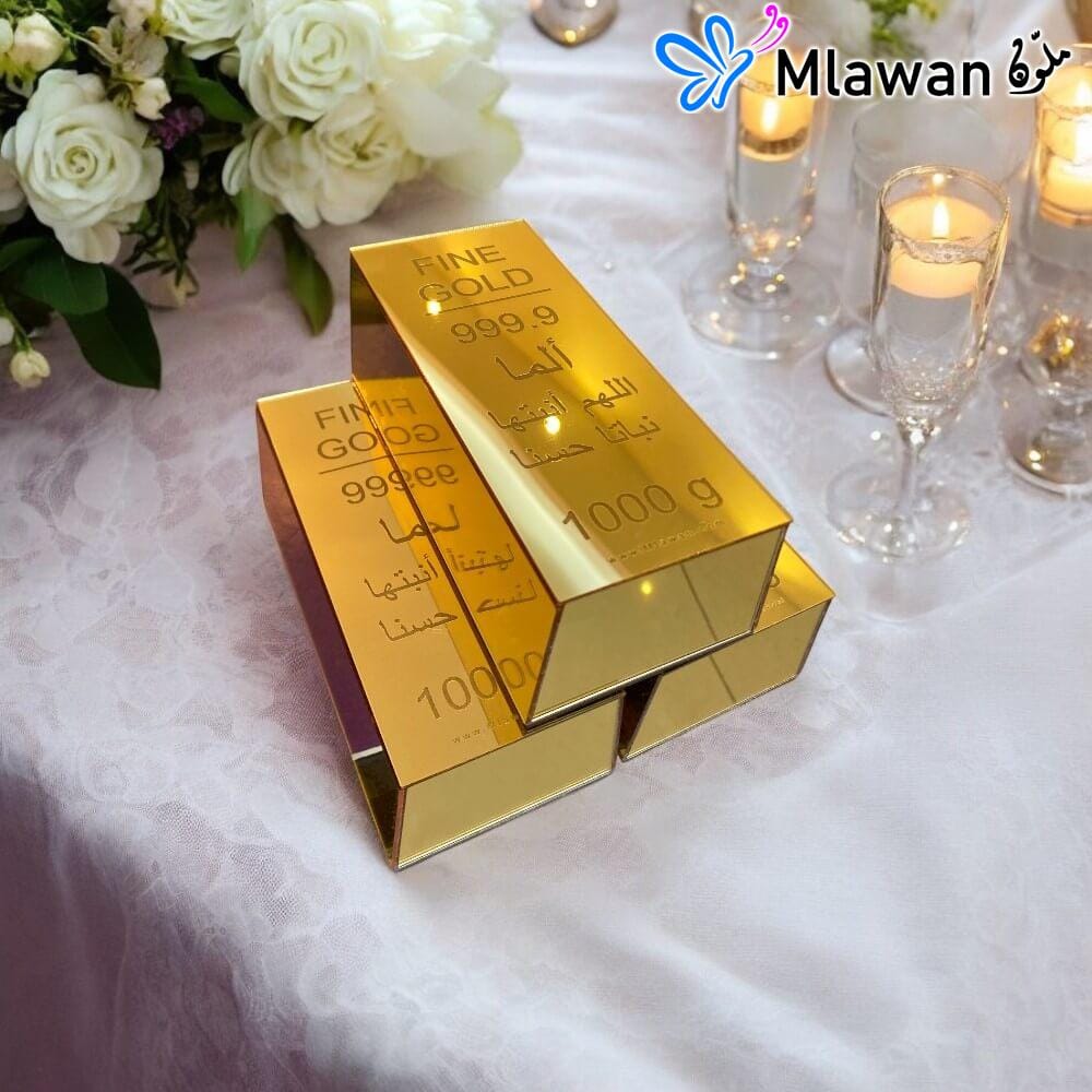 Gold bar-shaped gift box for weddings and events Gold bar-shaped gift box for weddings and events