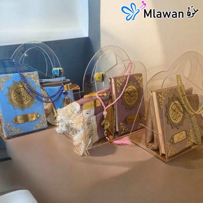 Elegant Quran gift for weddings with durable acrylic bag.