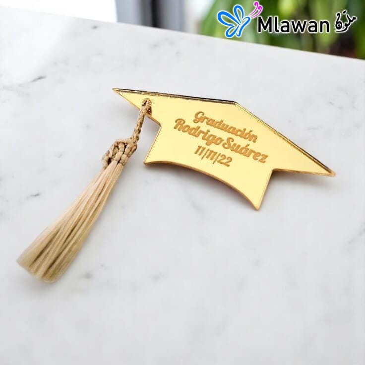4664-Photoroom Custom engraved acrylic graduation cap chocolate treats for elegant celebrations