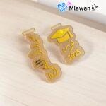 Personalized graduation flower collar