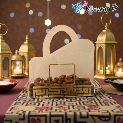 ستاند حقيبة تمر أكريليك رمضان كريم