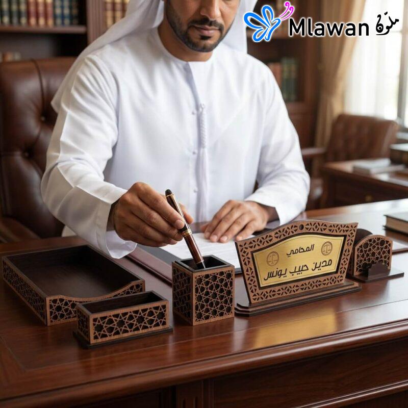 Custom Arabic calligraphy wooden desk nameplate pen holder