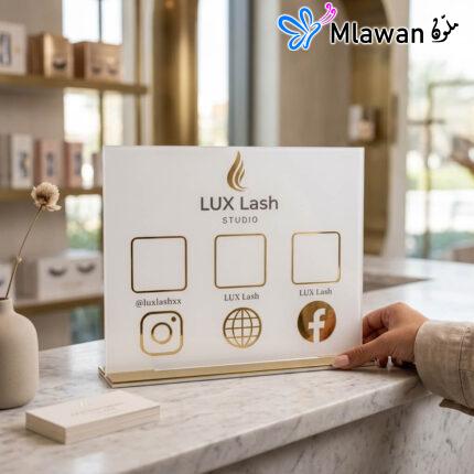 Modern social media QR stand
